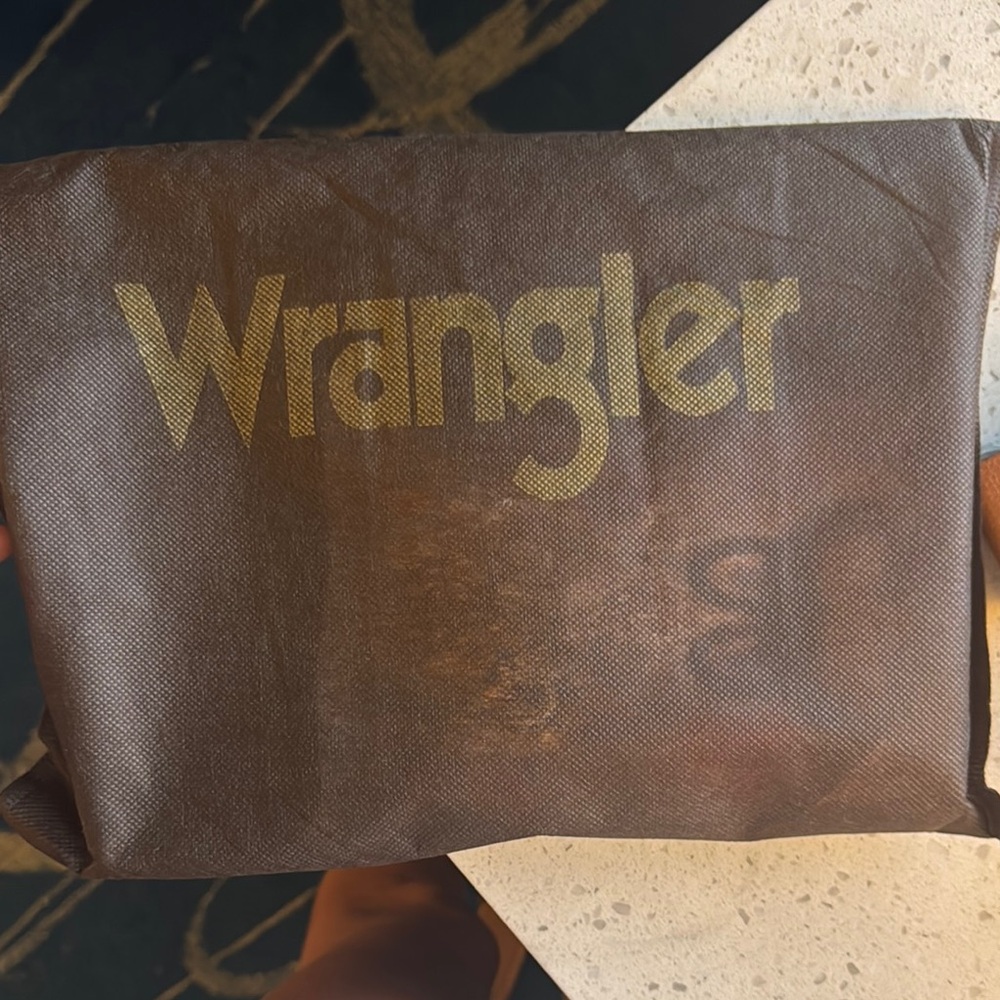 Wrangler Brown and Cream Patterned Women's Bag NWT GORGEOUS! - Picture 5 of 7